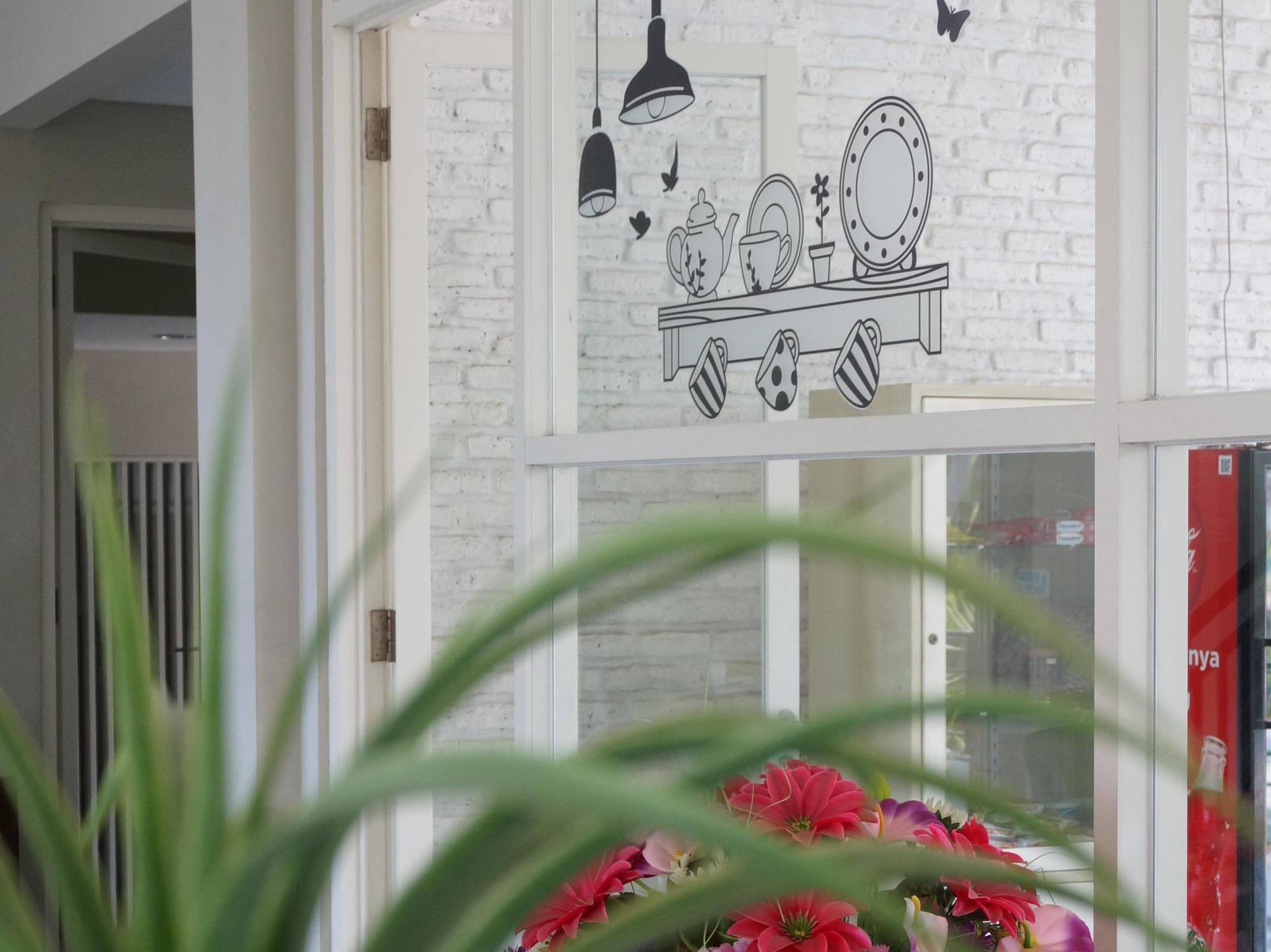 Rumah Cassa Guest House Surabaya Ngoại thất bức ảnh